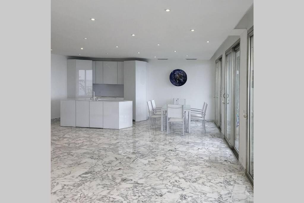 Promenade Des Anglais Amazing Sea View 140M2 3Br นีซ ภายนอก รูปภาพ