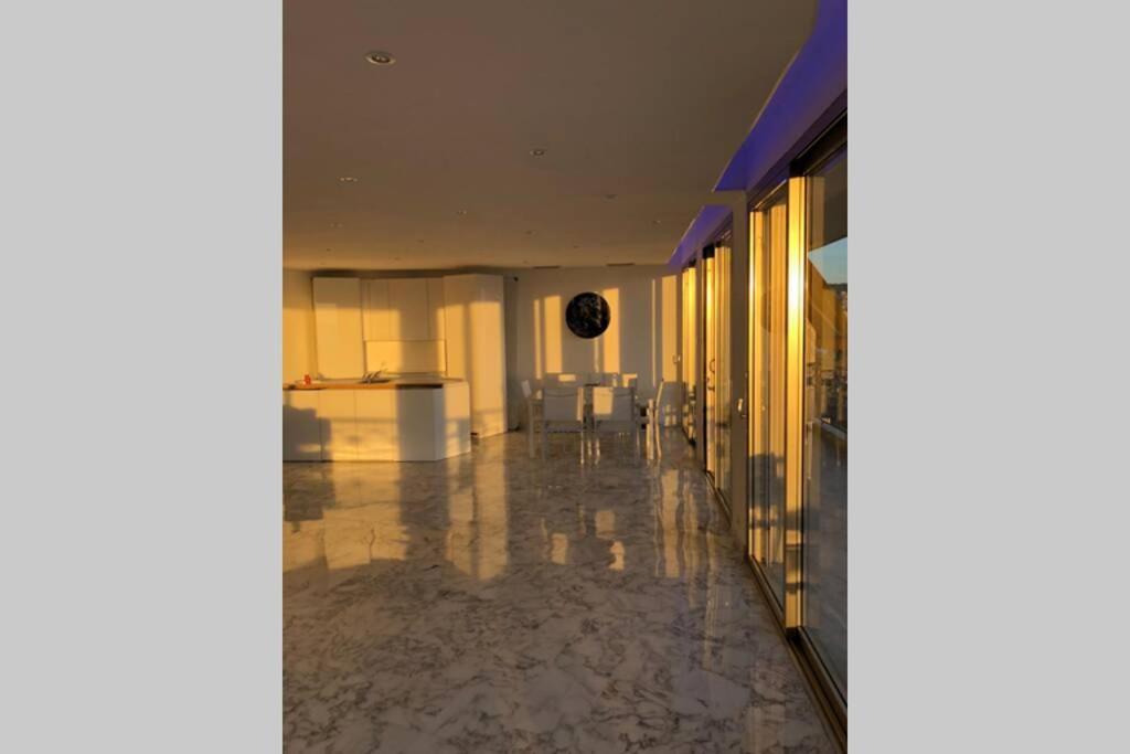 Promenade Des Anglais Amazing Sea View 140M2 3Br นีซ ภายนอก รูปภาพ