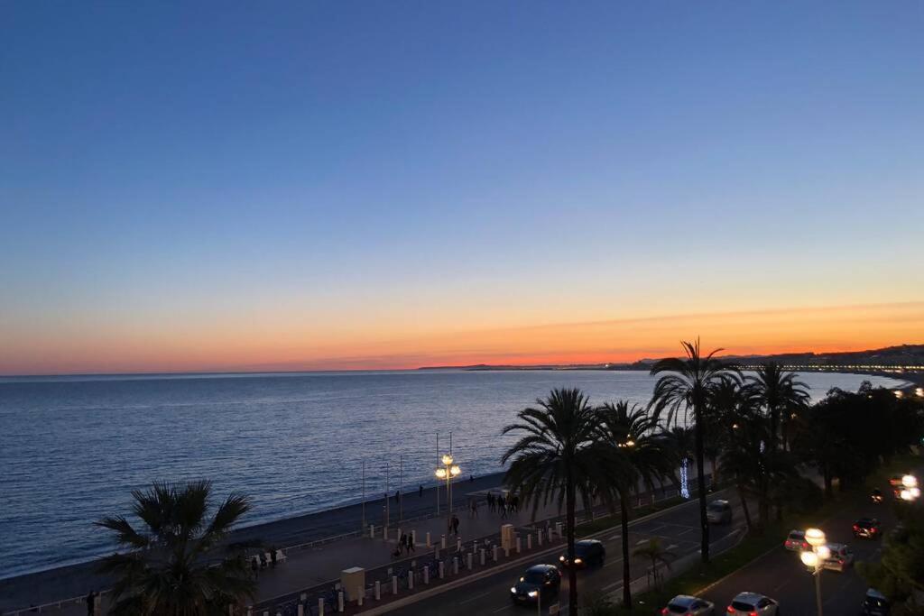 Promenade Des Anglais Amazing Sea View 140M2 3Br นีซ ภายนอก รูปภาพ